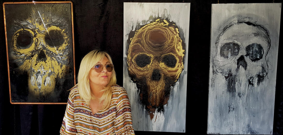 three skull lady